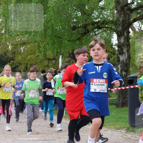 25.04.2026 - Das Zehntel Zöllner http://msf.ph/oto/9657326 25.04.2026 11:42:32 Laufen 000, 10125 meine-sportfotos.de