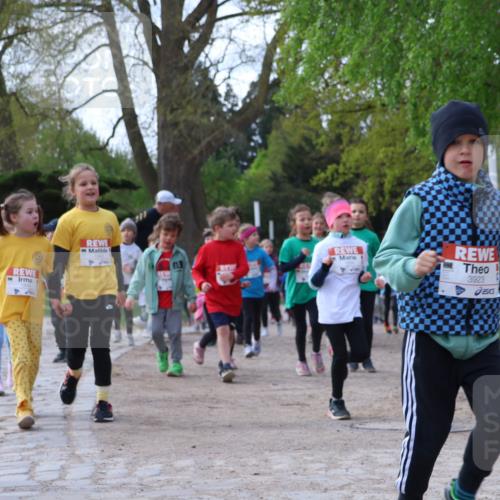 25.04.2026 - Das Zehntel Zöllner http://msf.ph/oto/9657328 25.04.2026 07:47:48 Laufen 13, 3923 meine-sportfotos.de