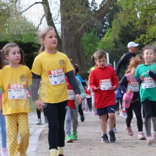 25.04.2026 - Das Zehntel Zöllner http://msf.ph/oto/9657352 25.04.2026 07:47:49 Laufen 1939, 1949, 191, 2206, 3740, 2431, 2427 meine-sportfotos.de