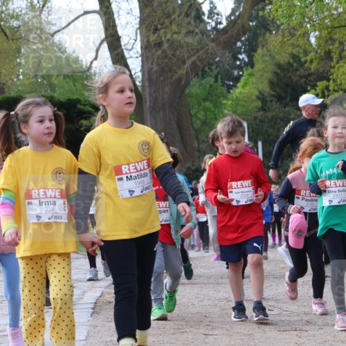 25.04.2026 - Das Zehntel Zöllner http://msf.ph/oto/9657355 25.04.2026 07:47:49 Laufen 375, 1939, 1949, 191, 2206, 3740, 2431, 2427 meine-sportfotos.de