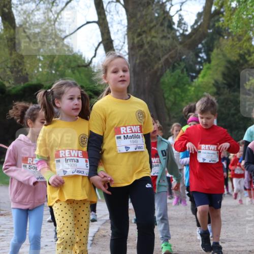 25.04.2026 - Das Zehntel Zöllner http://msf.ph/oto/9657367 25.04.2026 07:47:50 Laufen 3755, 1939, 1949, 91, 2206, 2431, 80 meine-sportfotos.de