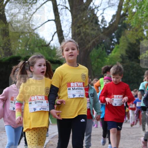 25.04.2026 - Das Zehntel Zöllner http://msf.ph/oto/9657370 25.04.2026 07:47:50 Laufen 1939, 1949, 2206 meine-sportfotos.de