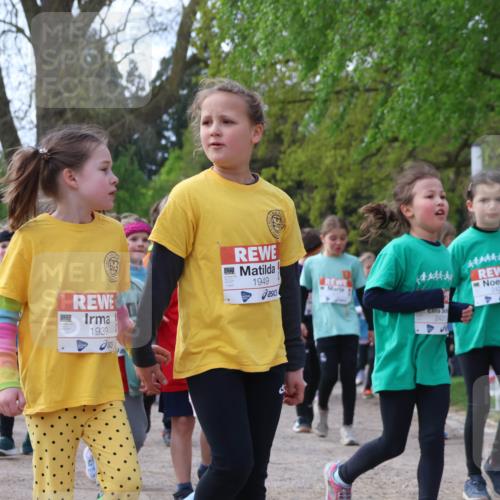 25.04.2026 - Das Zehntel Zöllner http://msf.ph/oto/9657403 25.04.2026 07:47:51 Laufen 34, 1939, 1949, 2431, 2427, 3740 meine-sportfotos.de