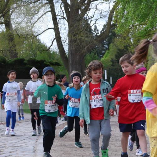 25.04.2026 - Das Zehntel Zöllner http://msf.ph/oto/9657436 25.04.2026 07:47:52 Laufen 1934, 3728, 2191, 2206, 193 meine-sportfotos.de