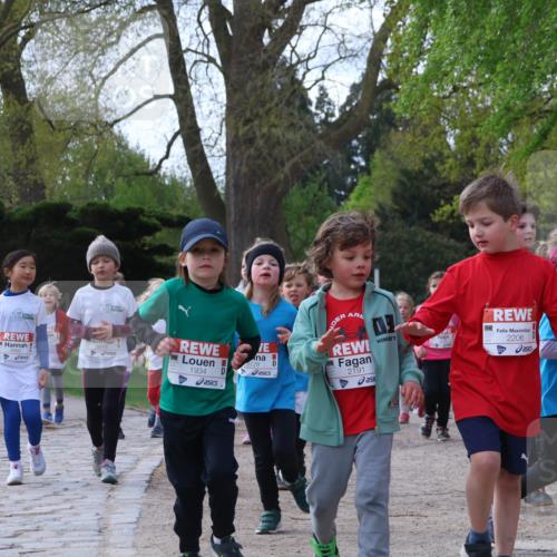 25.04.2026 - Das Zehntel Zöllner http://msf.ph/oto/9657448 25.04.2026 07:47:52 Laufen 3478, 1934, 3728, 2191, 2206 meine-sportfotos.de