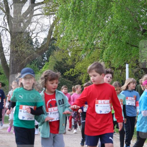 25.04.2026 - Das Zehntel Zöllner http://msf.ph/oto/9657463 25.04.2026 07:47:53 Laufen 3478, 1934, 1615 meine-sportfotos.de