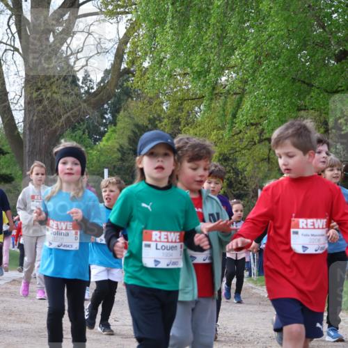 25.04.2026 - Das Zehntel Zöllner http://msf.ph/oto/9657478 25.04.2026 07:47:53 Laufen 3478, 3728, 1934, 025103, 2206 meine-sportfotos.de