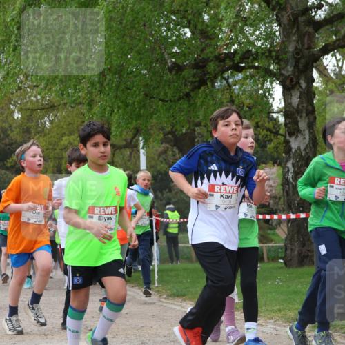 25.04.2026 - Das Zehntel Zöllner http://msf.ph/oto/9657605 25.04.2026 11:42:41 Laufen 10720, 12446, 10419, 104 meine-sportfotos.de