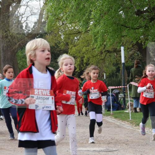 25.04.2026 - Das Zehntel Zöllner http://msf.ph/oto/9657622 25.04.2026 07:48:00 Laufen 3881, 33, 2551 meine-sportfotos.de