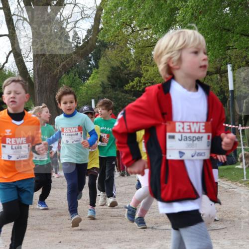 25.04.2026 - Das Zehntel Zöllner http://msf.ph/oto/9657634 25.04.2026 07:48:00 Laufen 1855, 1497, 3860, 4444, 3881, 2534 meine-sportfotos.de