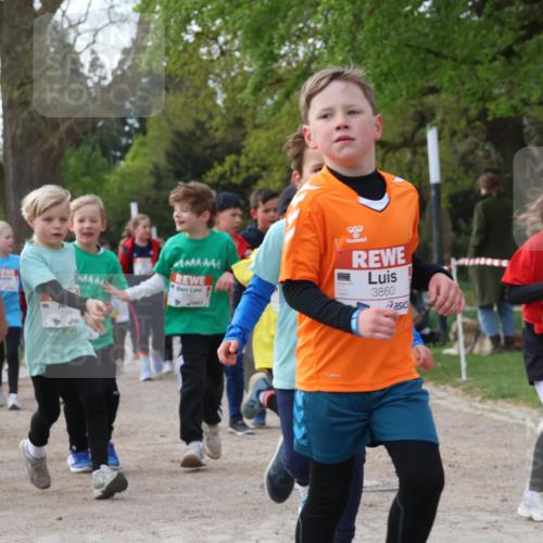 25.04.2026 - Das Zehntel Zöllner http://msf.ph/oto/9657664 25.04.2026 07:48:01 Laufen 1855, 1496, 3860 meine-sportfotos.de
