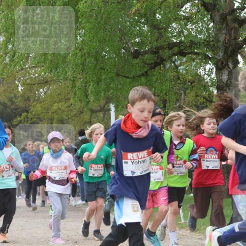 25.04.2026 - Das Zehntel Zöllner http://msf.ph/oto/9657719 25.04.2026 11:42:44 Laufen 12195, 11643, 10189, 1980, 11226, 10201, 12016 meine-sportfotos.de
