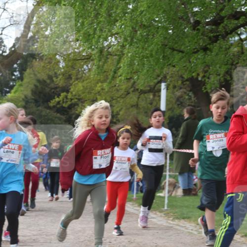 25.04.2026 - Das Zehntel Zöllner http://msf.ph/oto/9657721 25.04.2026 07:48:04 Laufen 1, 3750, 2004 meine-sportfotos.de
