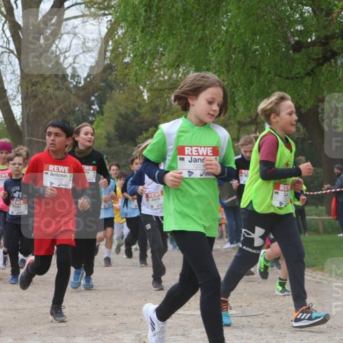 25.04.2026 - Das Zehntel Zöllner http://msf.ph/oto/9657776 25.04.2026 11:42:46 Laufen 12156, 10999, 1221 meine-sportfotos.de