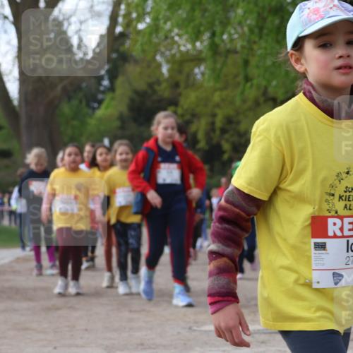 25.04.2026 - Das Zehntel Zöllner http://msf.ph/oto/9657787 25.04.2026 07:48:07 Laufen 2713, 2713, 2 meine-sportfotos.de