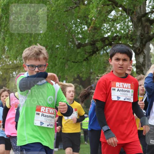 25.04.2026 - Das Zehntel Zöllner http://msf.ph/oto/9657839 25.04.2026 11:42:48 Laufen 11004, 10006, 12156, 10999, 1154 meine-sportfotos.de