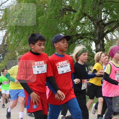 25.04.2026 - Das Zehntel Zöllner http://msf.ph/oto/9657878 25.04.2026 11:42:49 Laufen 10997, 11004, 1163 meine-sportfotos.de