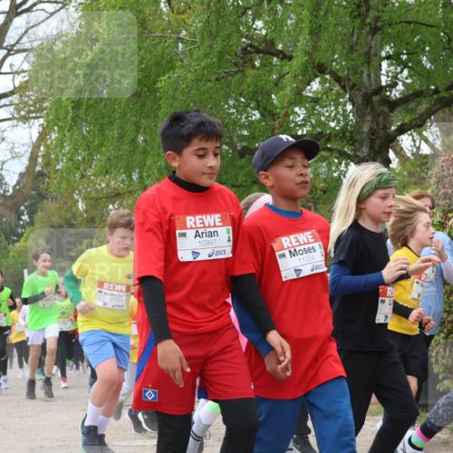 25.04.2026 - Das Zehntel Zöllner http://msf.ph/oto/9657884 25.04.2026 11:42:49 Laufen 10997, 11004 meine-sportfotos.de