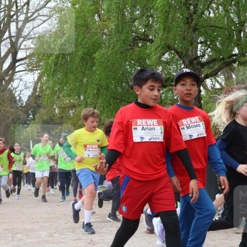 25.04.2026 - Das Zehntel Zöllner http://msf.ph/oto/9657893 25.04.2026 11:42:49 Laufen 12275, 10997, 11004 meine-sportfotos.de