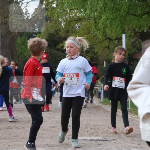 25.04.2026 - Das Zehntel Zöllner http://msf.ph/oto/9657904 25.04.2026 07:48:13 Laufen 3483, 1667, 2183 meine-sportfotos.de