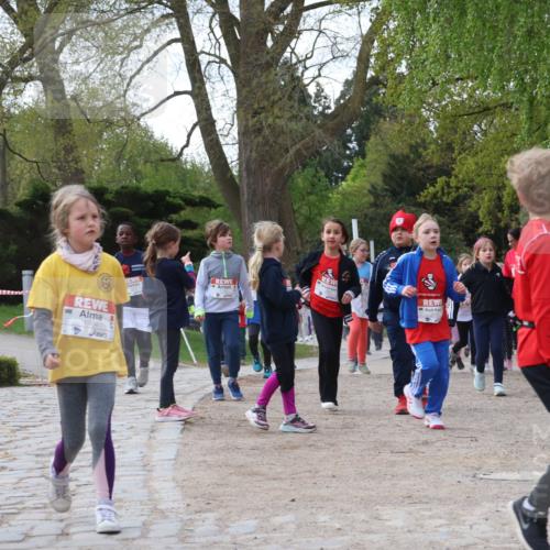 25.04.2026 - Das Zehntel Zöllner http://msf.ph/oto/9657949 25.04.2026 07:48:14 Laufen 1978, 1984 meine-sportfotos.de