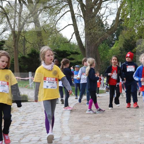 25.04.2026 - Das Zehntel Zöllner http://msf.ph/oto/9657955 25.04.2026 07:48:15 Laufen 1978, 1984 meine-sportfotos.de