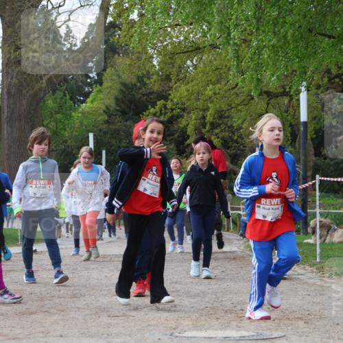 25.04.2026 - Das Zehntel Zöllner http://msf.ph/oto/9657964 25.04.2026 07:48:15 Laufen 1984, 2558, 221 meine-sportfotos.de