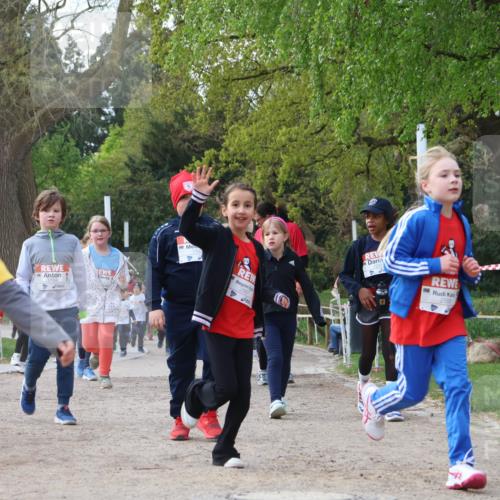 25.04.2026 - Das Zehntel Zöllner http://msf.ph/oto/9657973 25.04.2026 07:48:16 Laufen 1984, 2558 meine-sportfotos.de