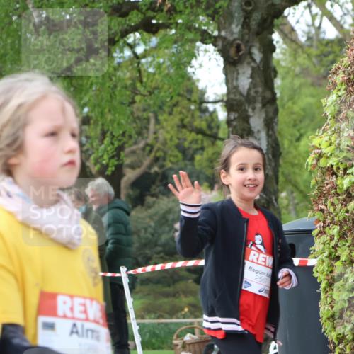 25.04.2026 - Das Zehntel Zöllner http://msf.ph/oto/9658018 25.04.2026 07:48:17 Laufen 2567 meine-sportfotos.de