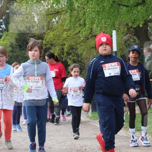 25.04.2026 - Das Zehntel Zöllner http://msf.ph/oto/9658045 25.04.2026 07:48:18 Laufen 2113, 2194, 3680, 1592, 43 meine-sportfotos.de