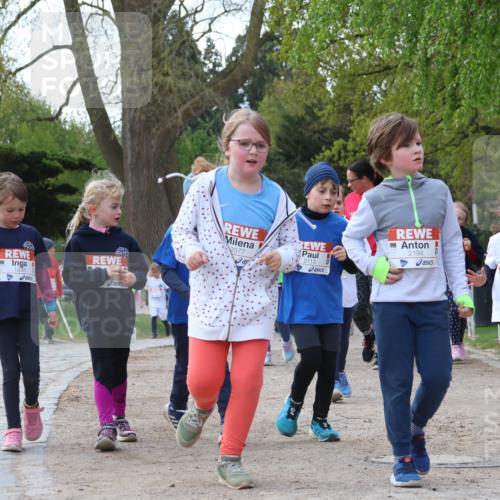 25.04.2026 - Das Zehntel Zöllner http://msf.ph/oto/9658084 25.04.2026 07:48:19 Laufen 1238, 2577, 2194, 2113, 3680 meine-sportfotos.de