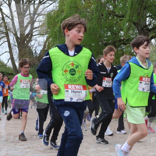 25.04.2026 - Das Zehntel Zöllner http://msf.ph/oto/9658124 25.04.2026 11:42:57 Laufen 10, 10026, 1949, 12006, 11990 meine-sportfotos.de