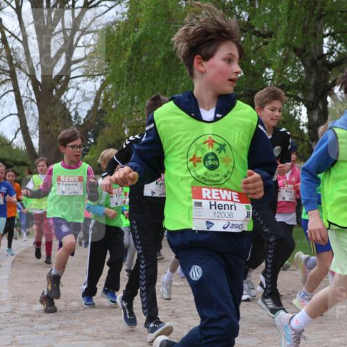 25.04.2026 - Das Zehntel Zöllner http://msf.ph/oto/9658130 25.04.2026 11:42:57 Laufen 10, 10815, 1274, 10143, 1949, 12006, 11990 meine-sportfotos.de