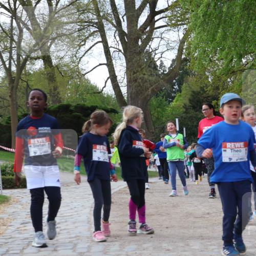 25.04.2026 - Das Zehntel Zöllner http://msf.ph/oto/9658135 25.04.2026 07:48:21 Laufen 2115, 2113 meine-sportfotos.de