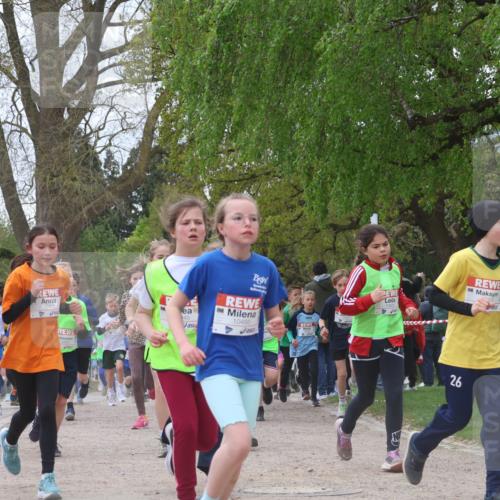 25.04.2026 - Das Zehntel Zöllner http://msf.ph/oto/9658193 25.04.2026 11:42:59 Laufen 0582, 45, 10485, 10369, 26 meine-sportfotos.de