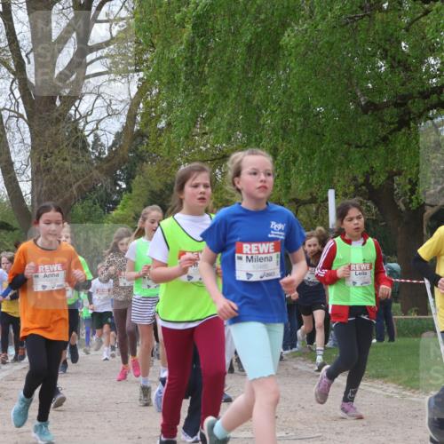 25.04.2026 - Das Zehntel Zöllner http://msf.ph/oto/9658199 25.04.2026 11:42:59 Laufen 10582, 10485, 26 meine-sportfotos.de