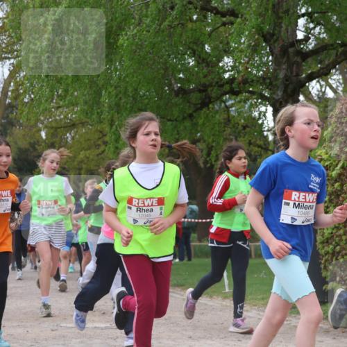 25.04.2026 - Das Zehntel Zöllner http://msf.ph/oto/9658223 25.04.2026 11:42:59 Laufen 12418, 12045, 10485, 26, 26 meine-sportfotos.de