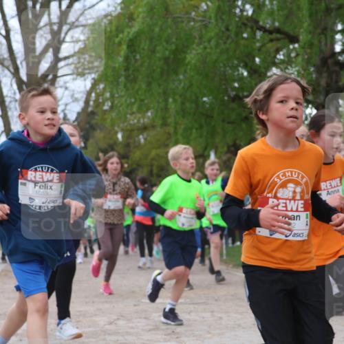 25.04.2026 - Das Zehntel Zöllner http://msf.ph/oto/9658262 25.04.2026 11:43:01 Laufen 10530, 32 meine-sportfotos.de