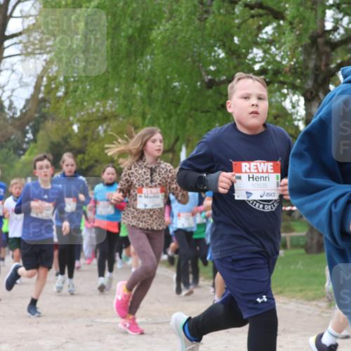 25.04.2026 - Das Zehntel Zöllner http://msf.ph/oto/9658283 25.04.2026 11:43:01 Laufen 10535, 10530 meine-sportfotos.de