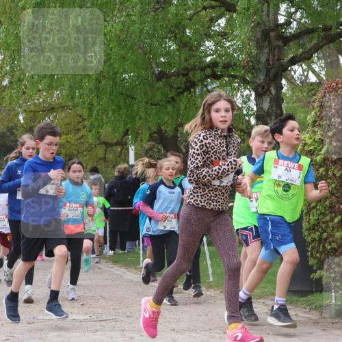 25.04.2026 - Das Zehntel Zöllner http://msf.ph/oto/9658304 25.04.2026 11:43:02 Laufen 12014, 1949 meine-sportfotos.de