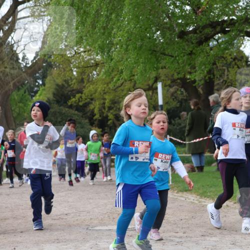 25.04.2026 - Das Zehntel Zöllner http://msf.ph/oto/9658342 25.04.2026 07:48:33 Laufen 5726, 3724, 1200 meine-sportfotos.de