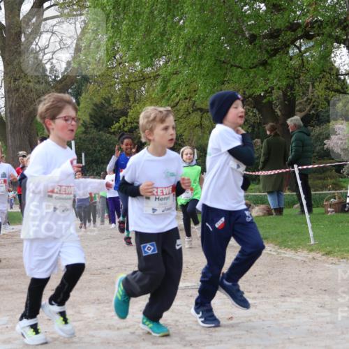 25.04.2026 - Das Zehntel Zöllner http://msf.ph/oto/9658381 25.04.2026 07:48:34 Laufen 3451, 3446, 256 meine-sportfotos.de
