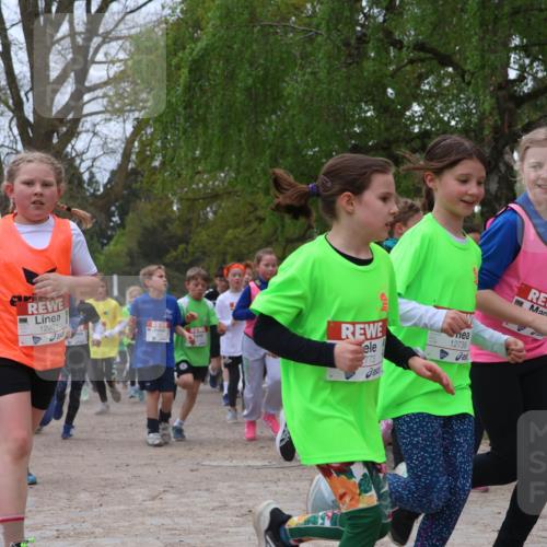 25.04.2026 - Das Zehntel Zöllner http://msf.ph/oto/9658448 25.04.2026 11:43:05 Laufen 12951, 12739, 773, 11463 meine-sportfotos.de