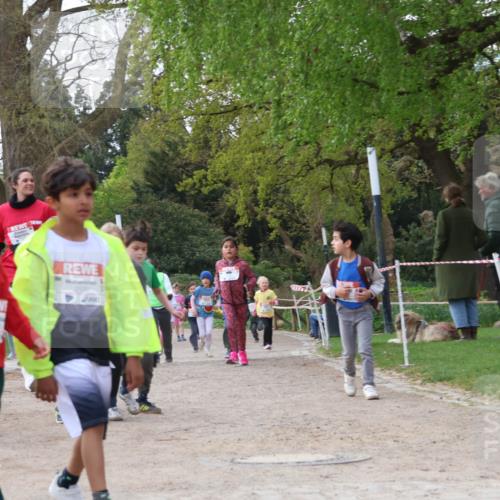 25.04.2026 - Das Zehntel Zöllner http://msf.ph/oto/9658462 25.04.2026 07:48:37 Laufen 2530 meine-sportfotos.de