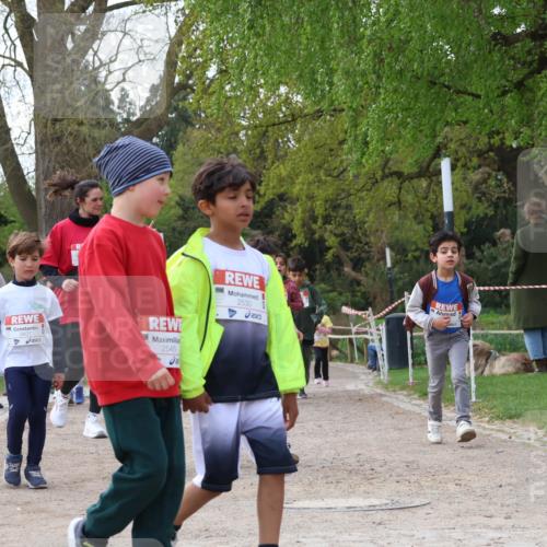 25.04.2026 - Das Zehntel Zöllner http://msf.ph/oto/9658474 25.04.2026 07:48:38 Laufen 230, 3437, 2545, 2530 meine-sportfotos.de