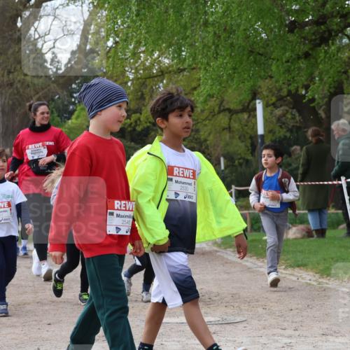 25.04.2026 - Das Zehntel Zöllner http://msf.ph/oto/9658483 25.04.2026 07:48:38 Laufen 230, 3437, 2545, 2530 meine-sportfotos.de