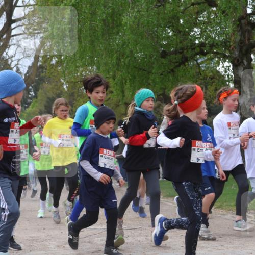 25.04.2026 - Das Zehntel Zöllner http://msf.ph/oto/9658523 25.04.2026 11:43:08 Laufen 10215, 11452 meine-sportfotos.de