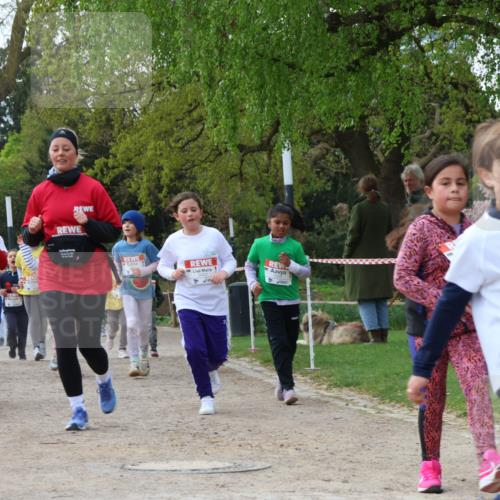 25.04.2026 - Das Zehntel Zöllner http://msf.ph/oto/9658597 25.04.2026 07:48:42 Laufen 1061, 3437 meine-sportfotos.de