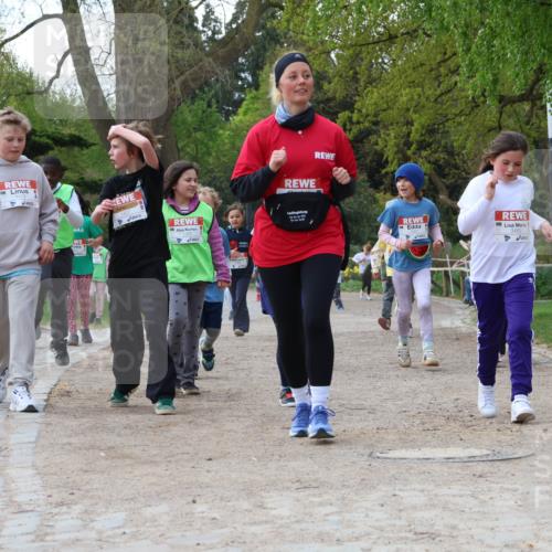 25.04.2026 - Das Zehntel Zöllner http://msf.ph/oto/9658603 25.04.2026 07:48:43 Laufen 211 meine-sportfotos.de