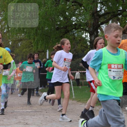 25.04.2026 - Das Zehntel Zöllner http://msf.ph/oto/9658619 25.04.2026 11:43:10 Laufen 12300, 2178, 11923, 10794, 124 meine-sportfotos.de